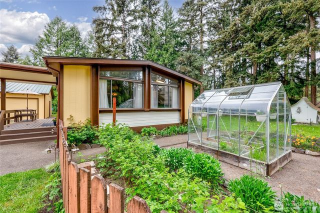 71 E Moore Street, Port Hadlock, WA 98339
