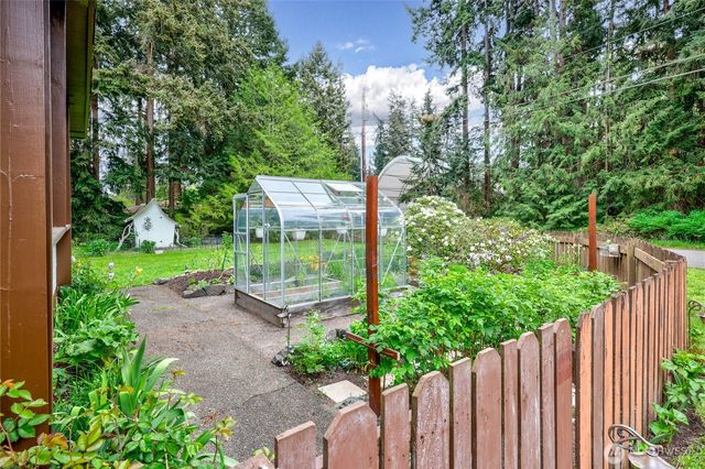 71 E Moore Street, Port Hadlock, WA 98339