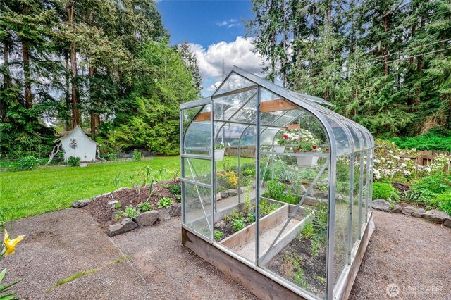 71 E Moore Street, Port Hadlock, WA 98339
