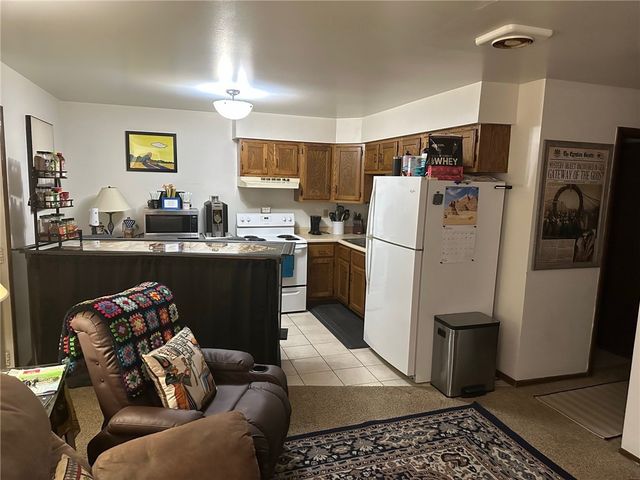 115 W Main St, Evans City Boro, PA 16033