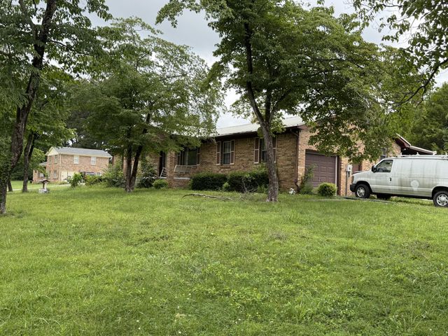 259 Locke Bend Rd, Mcminnville, TN 37110