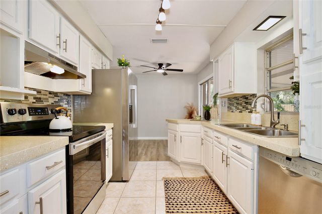 2914 LANDO LANE, Orlando, FL 32806