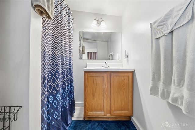 225 W Fosters Maineville Road, Maineville, OH 45039