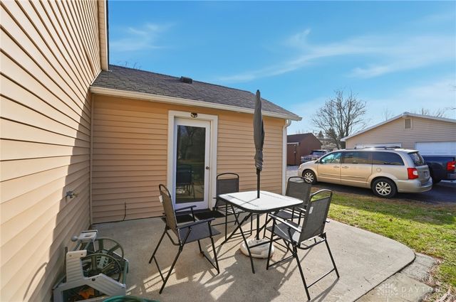 225 W Fosters Maineville Road, Maineville, OH 45039