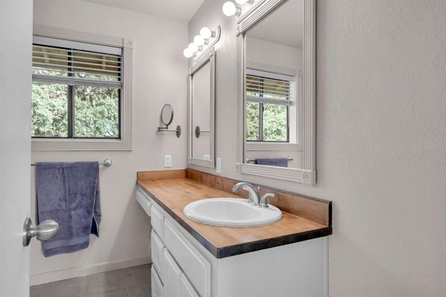 2264 Lost Ln, Placerville, CA 95667