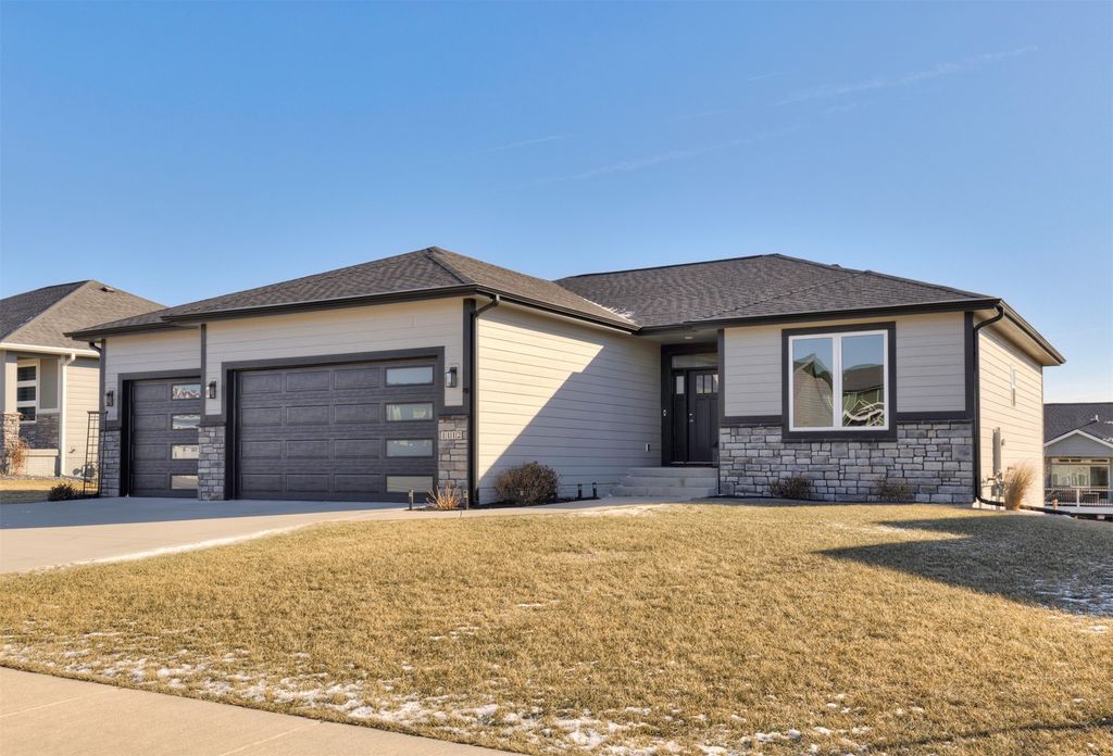 1112 NE 22nd Street, Grimes, IA 50111