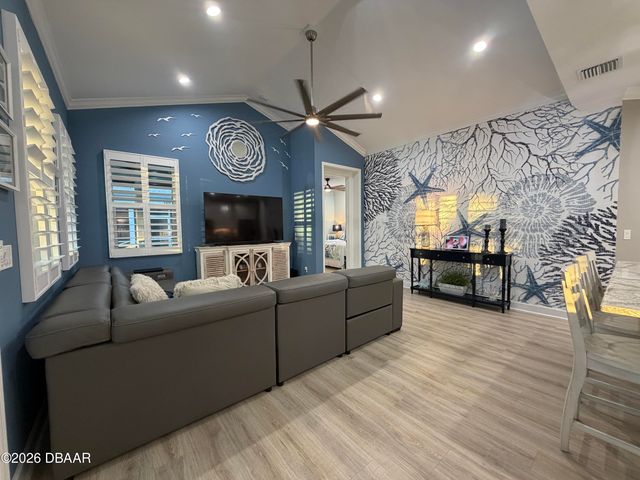 257 Hang Loose Way, Daytona Beach, FL 32124