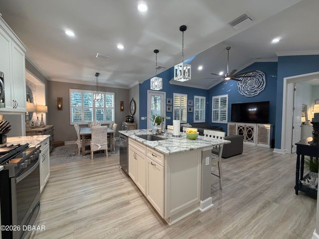 257 Hang Loose Way, Daytona Beach, FL 32124