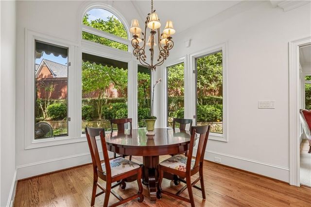 5298 Brookelake Drive, Dunwoody, GA 30338
