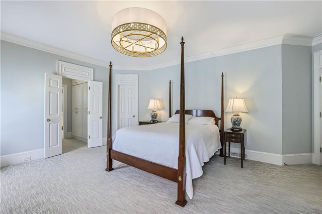 5298 Brookelake Drive, Dunwoody, GA 30338