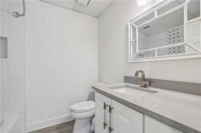 5298 Brookelake Drive, Dunwoody, GA 30338