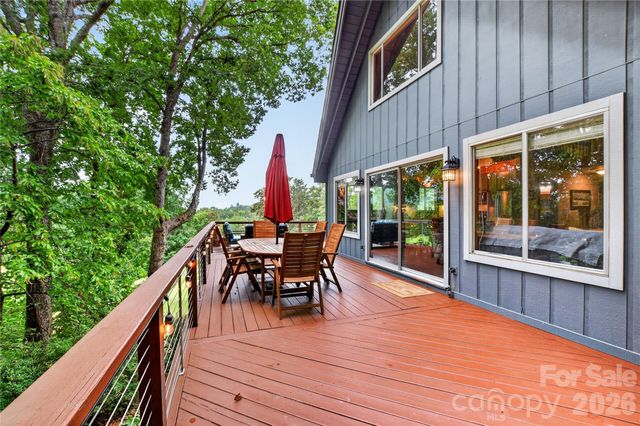 196 Fern Loop, Lake Lure, NC 28746