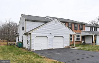 592-B WRENSONG RD #B, Yardley, PA 19067