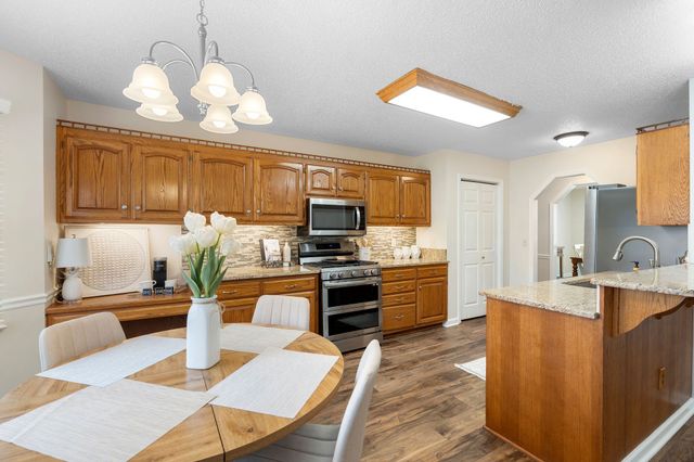 103 Laurelwood Dr, Shelbyville, TN 37160