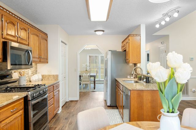 103 Laurelwood Dr, Shelbyville, TN 37160