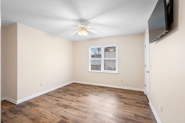 103 Laurelwood Dr, Shelbyville, TN 37160