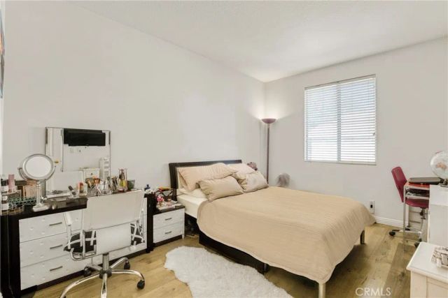 22754 Little Fall Court, Saugus, CA 91350