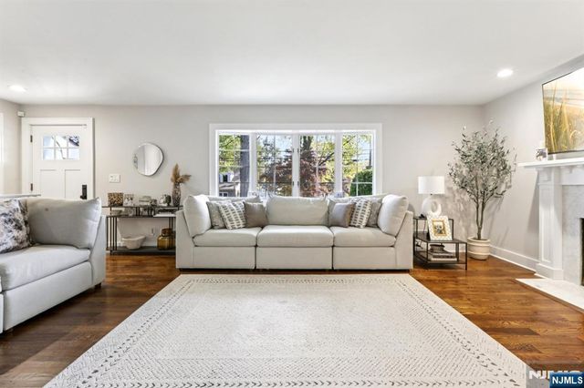 235 N Franklin Turnpike, Ho-ho-kus, NJ 07423