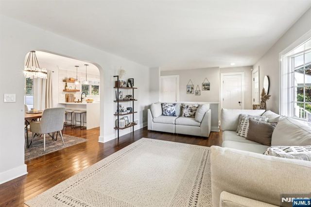235 N Franklin Turnpike, Ho-ho-kus, NJ 07423