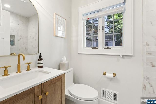 235 N Franklin Turnpike, Ho-ho-kus, NJ 07423