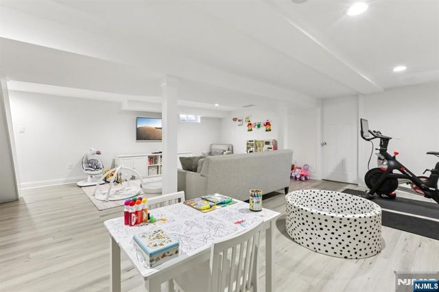 235 N Franklin Turnpike, Ho-ho-kus, NJ 07423