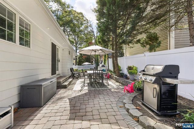 235 N Franklin Turnpike, Ho-ho-kus, NJ 07423