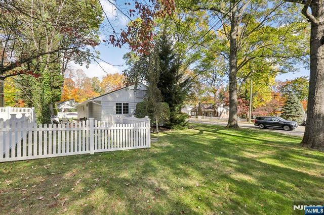 235 N Franklin Turnpike, Ho-ho-kus, NJ 07423