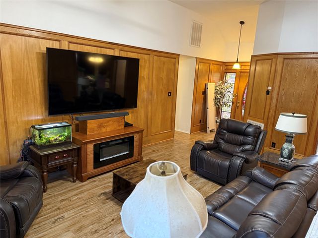 4150 Cedar Drive, Grapevine, TX 76051