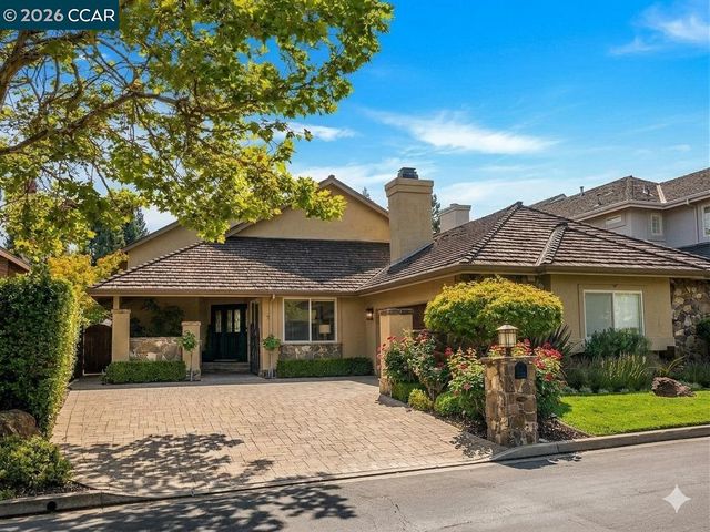 700 Blue Spruce Dr, Danville, CA 94506