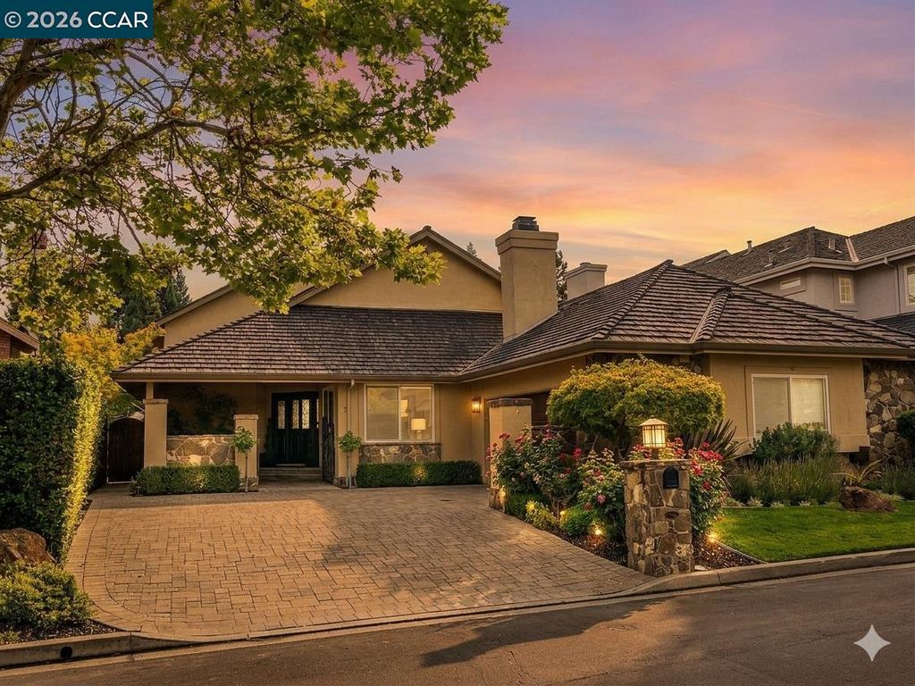 700 Blue Spruce Dr, Danville, CA 94506