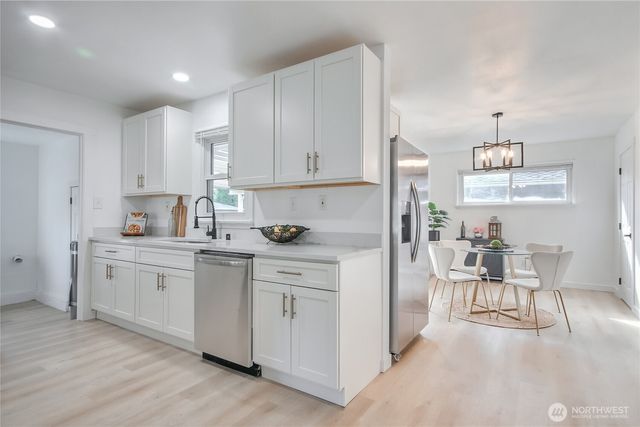 302 S 76th Street, Tacoma, WA 98408