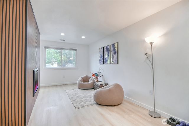 302 S 76th Street, Tacoma, WA 98408