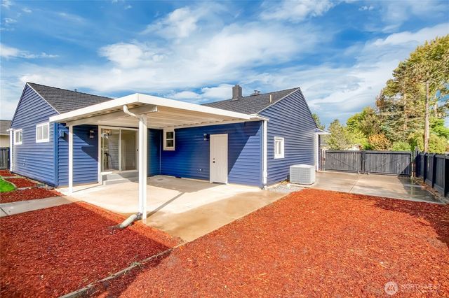 302 S 76th Street, Tacoma, WA 98408