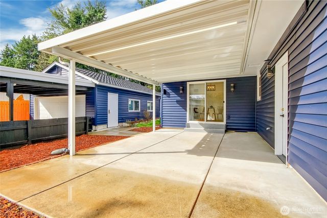 302 S 76th Street, Tacoma, WA 98408