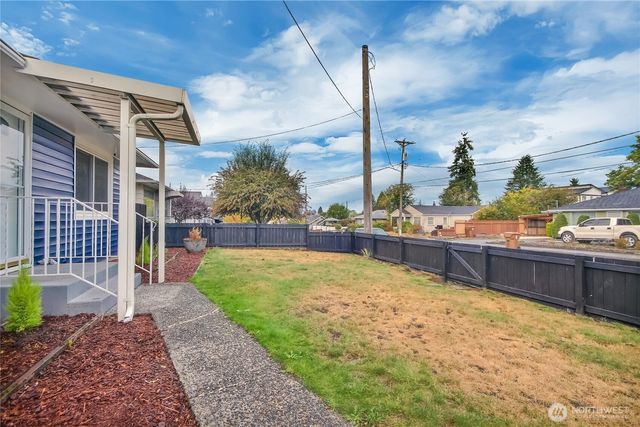 302 S 76th Street, Tacoma, WA 98408