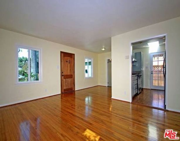 3542 Greenwood Avenue, Los Angeles, CA 90066