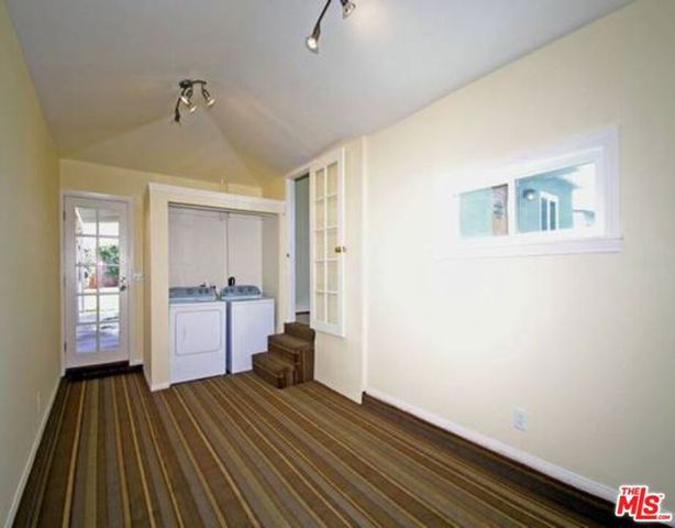 3542 Greenwood Avenue, Los Angeles, CA 90066