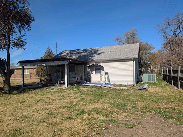 3334 S Seneca St, Wichita, KS 67217