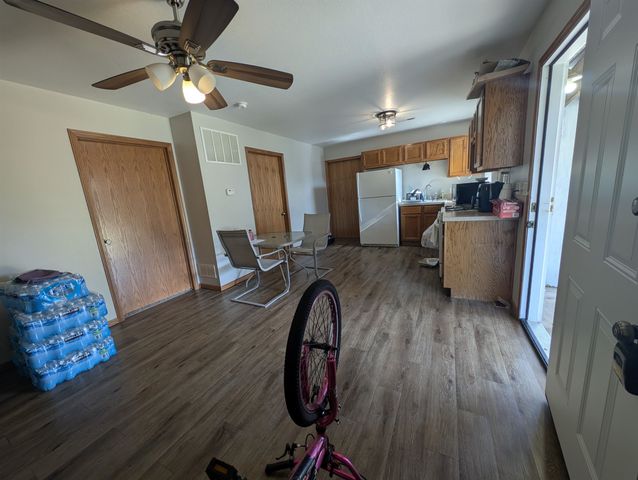 3334 S Seneca St, Wichita, KS 67217