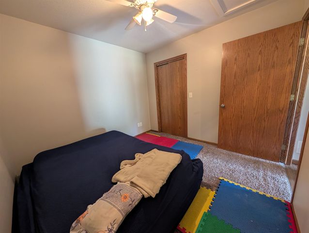 3334 S Seneca St, Wichita, KS 67217