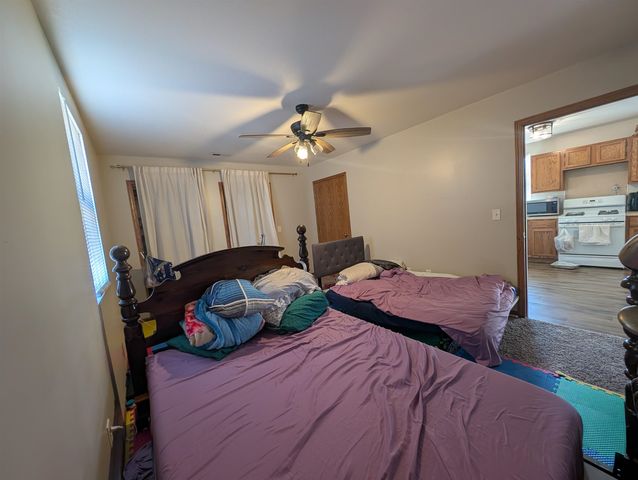 3334 S Seneca St, Wichita, KS 67217