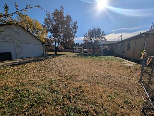 3334 S Seneca St, Wichita, KS 67217