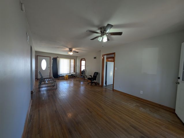 3334 S Seneca St, Wichita, KS 67217