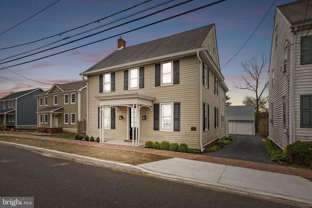 442 ELLISDALE RD, Crosswicks, NJ 08515