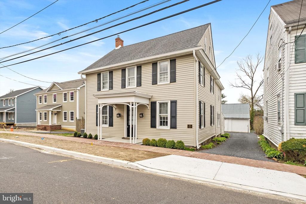 442 ELLISDALE RD, Crosswicks, NJ 08515