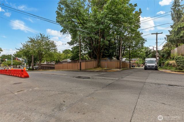 612 22nd Avenue, Seattle, WA 98122