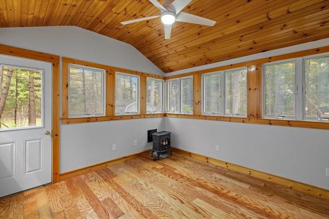 76 Woodridge Rd, Duxbury, MA 02332