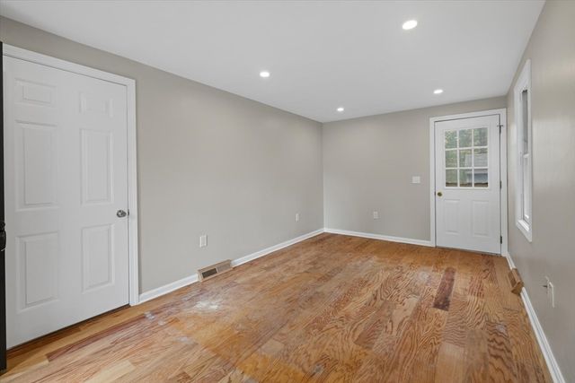 76 Woodridge Rd, Duxbury, MA 02332