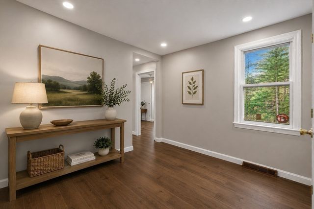 76 Woodridge Rd, Duxbury, MA 02332