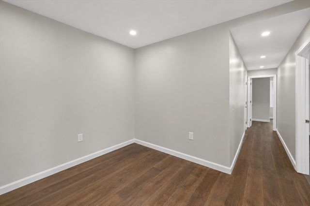 76 Woodridge Rd, Duxbury, MA 02332
